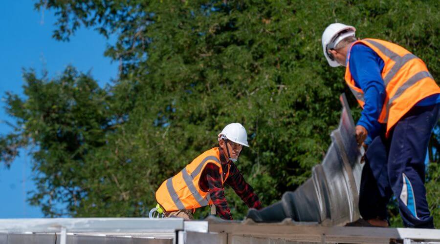 Professional new roof installation services in Williamsburg, IA